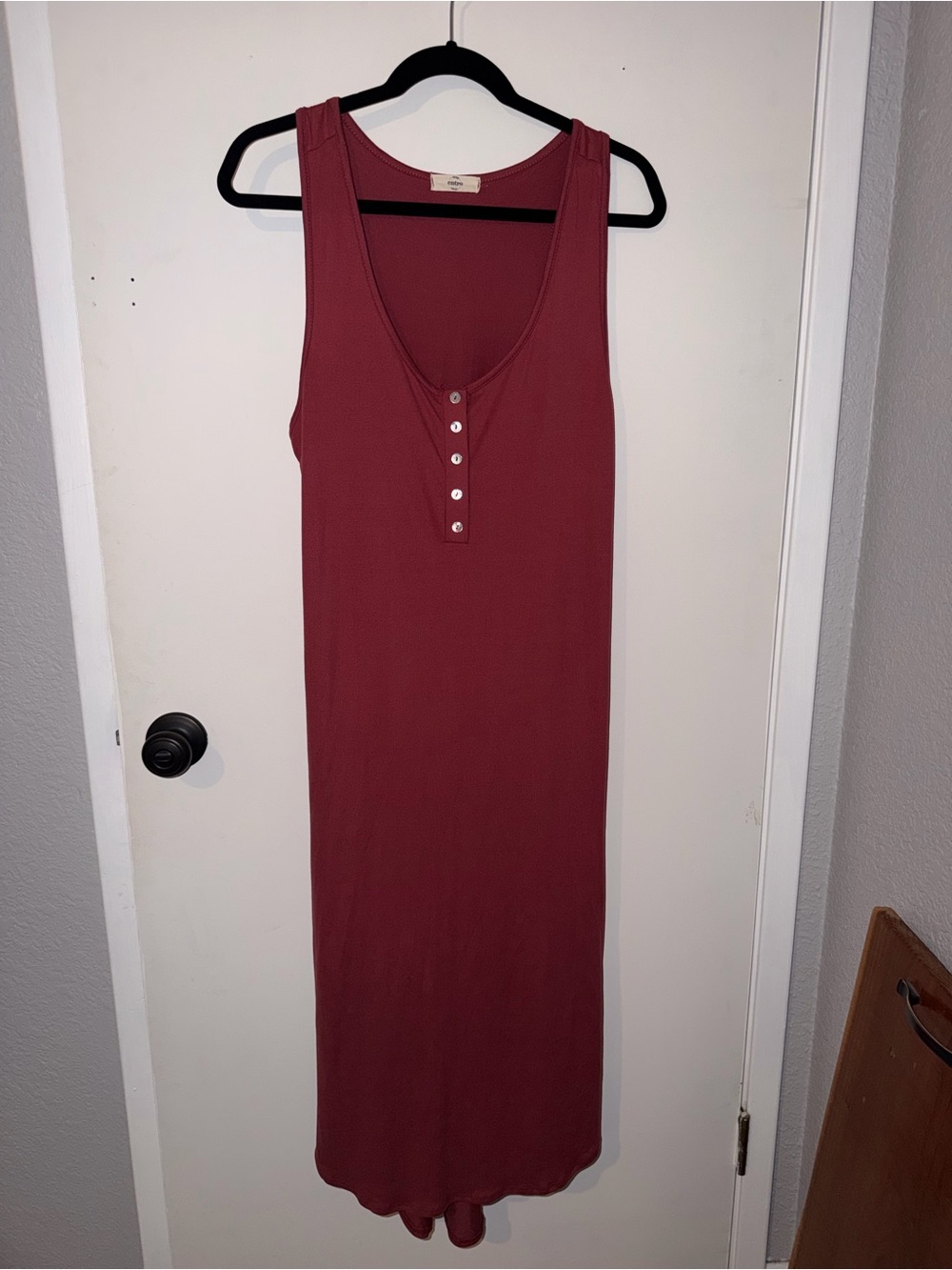 entro Sleeveless Henley Maxi Dress in Burgundy Red